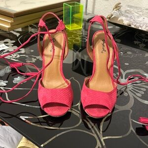 Hot pink heels. Block heel. Lulus. Size 7.5